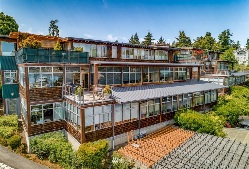 175 Parfitt, Bainbridge Island, Washington 98110, ,Commercial Sale,For Sale,Parfitt,NWM1823017