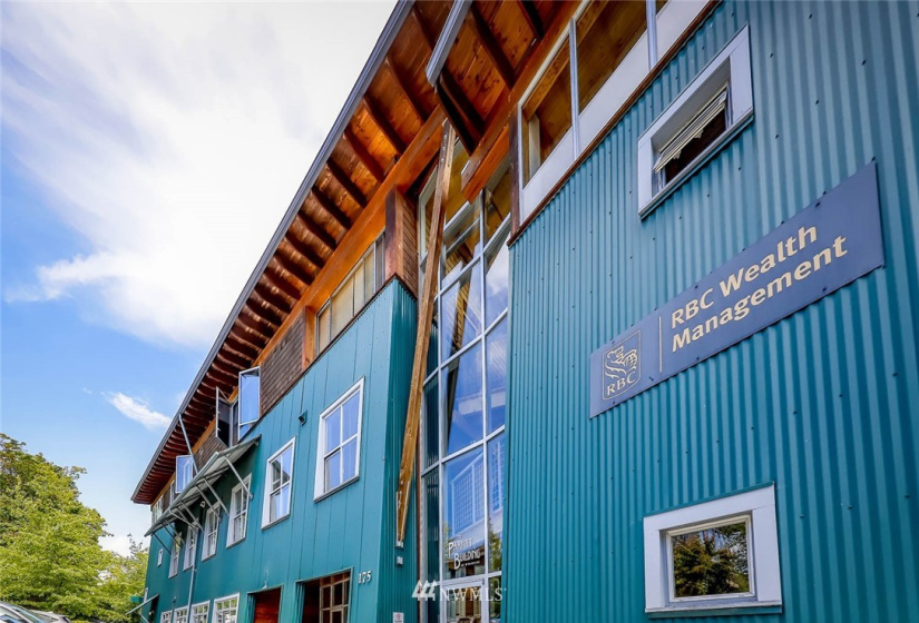 175 Parfitt, Bainbridge Island, Washington 98110, ,Commercial Sale,For Sale,Parfitt,NWM1823017