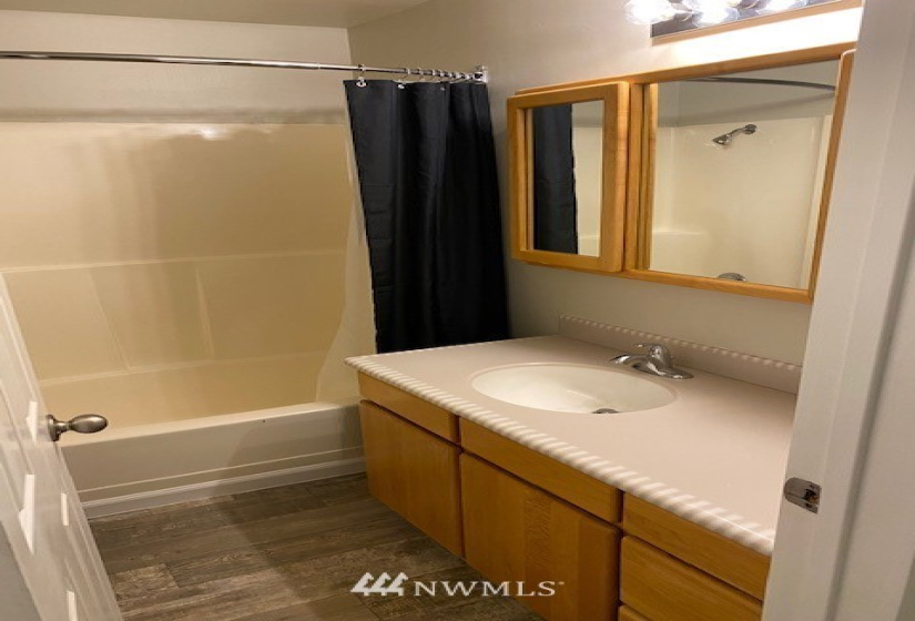 2470 3rd, East Wenatchee, Washington 98802, 5 Bedrooms Bedrooms, ,2 BathroomsBathrooms,Residential,For Sale,Nile Orchard 02,3rd,NWM1823992