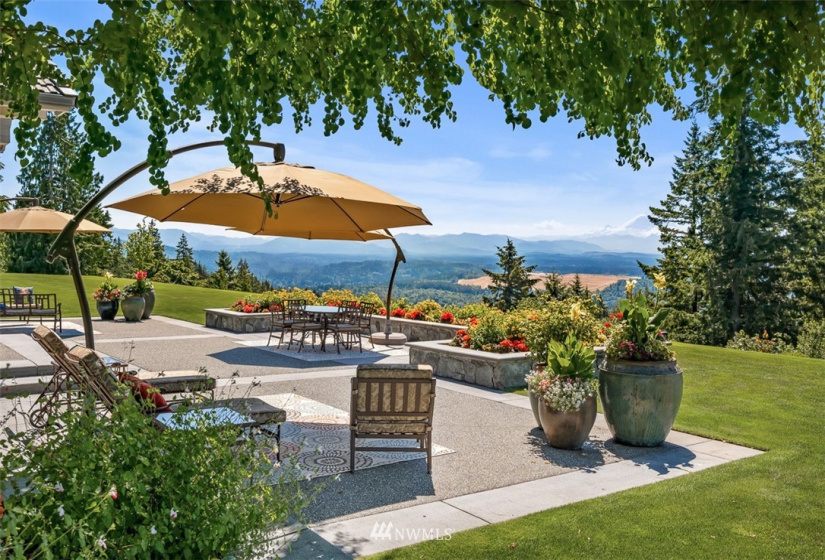 11435 206th, Issaquah, Washington 98027, 5 Bedrooms Bedrooms, ,3 BathroomsBathrooms,Residential,For Sale,Windsor Highlands,206th,NWM1823594