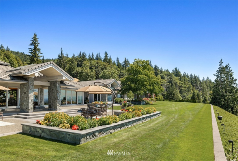 11435 206th, Issaquah, Washington 98027, 5 Bedrooms Bedrooms, ,3 BathroomsBathrooms,Residential,For Sale,Windsor Highlands,206th,NWM1823594