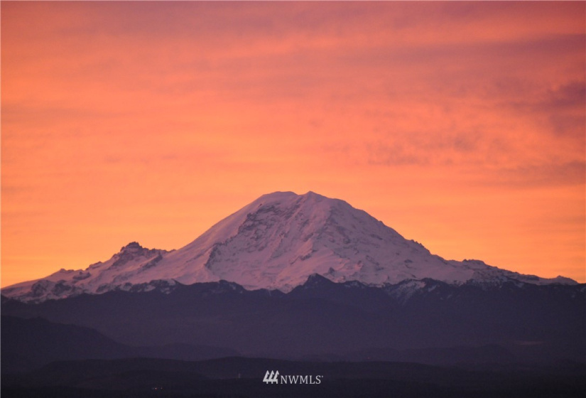 11435 206th, Issaquah, Washington 98027, 5 Bedrooms Bedrooms, ,3 BathroomsBathrooms,Residential,For Sale,Windsor Highlands,206th,NWM1823594