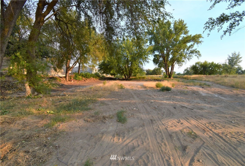 0 NKA Asotin, Omak, Washington 98841, ,Land,For Sale,Omak Railway Co Replat,Asotin,NWM1824176