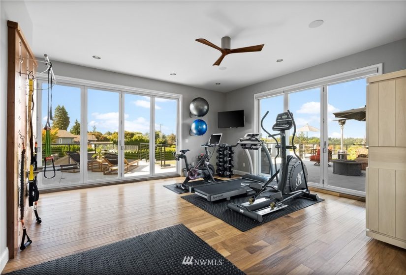 3404 Shorecliff, Tacoma, Washington 98422, 5 Bedrooms Bedrooms, ,2 BathroomsBathrooms,Residential,For Sale,Shorecliff,NWM1821693