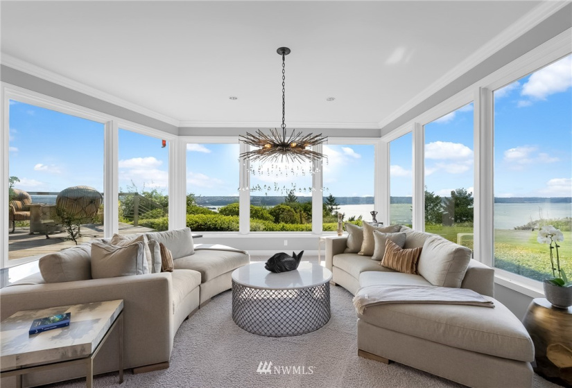 3404 Shorecliff, Tacoma, Washington 98422, 5 Bedrooms Bedrooms, ,2 BathroomsBathrooms,Residential,For Sale,Shorecliff,NWM1821693