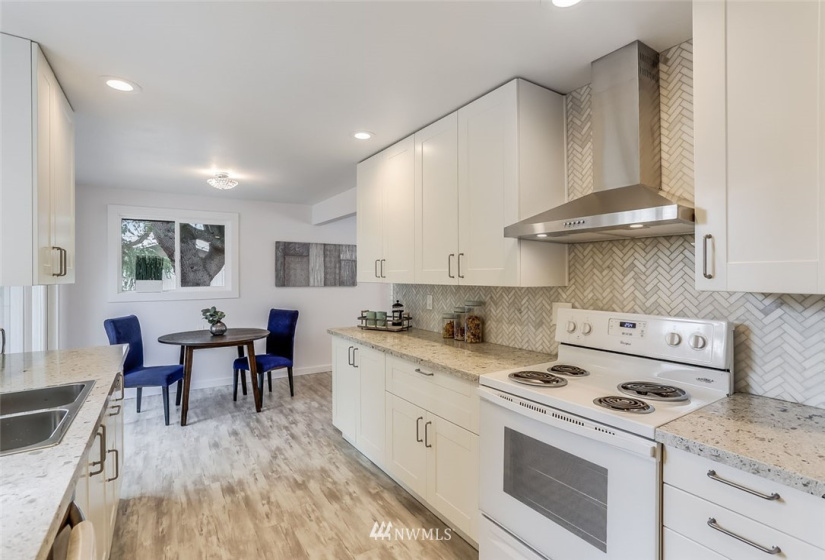 14203 201st, Kent, Washington 98042, 5 Bedrooms Bedrooms, ,2 BathroomsBathrooms,Residential,For Sale,Fowlers,201st,NWM1824575