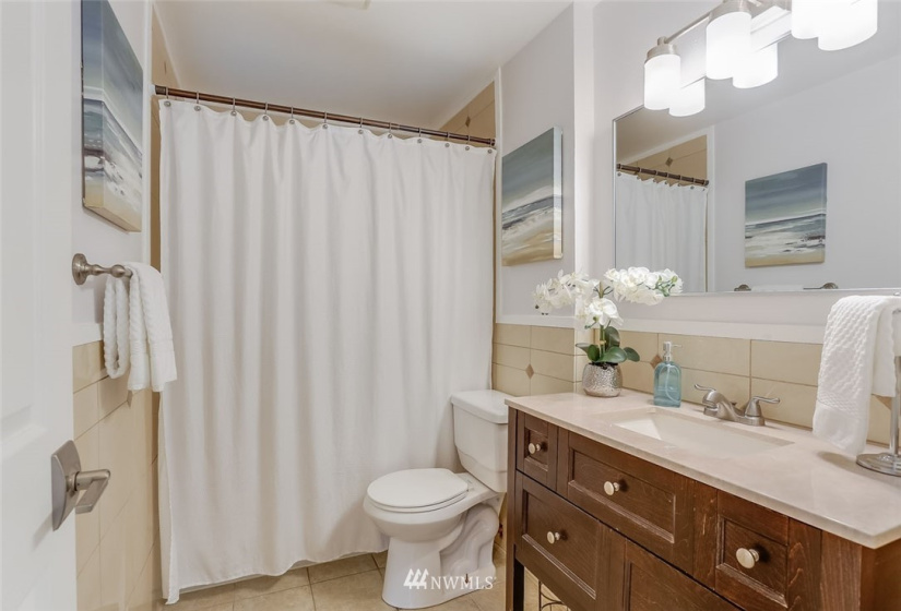 14203 201st, Kent, Washington 98042, 5 Bedrooms Bedrooms, ,2 BathroomsBathrooms,Residential,For Sale,Fowlers,201st,NWM1824575