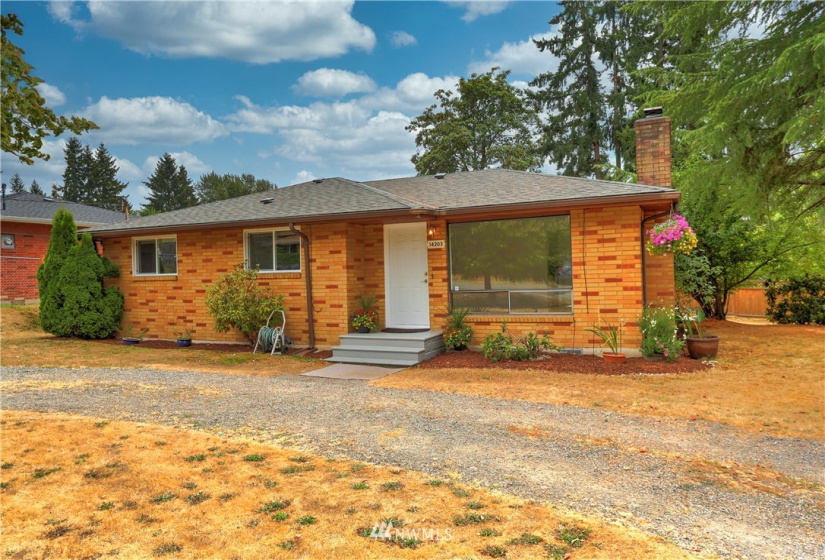 14203 201st, Kent, Washington 98042, 5 Bedrooms Bedrooms, ,2 BathroomsBathrooms,Residential,For Sale,Fowlers,201st,NWM1824575