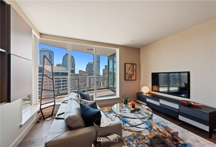 1920 4th, Seattle, Washington 98101, 3 Bedrooms Bedrooms, ,1 BathroomBathrooms,Residential,For Sale,ESCALA,4th,NWM1823729