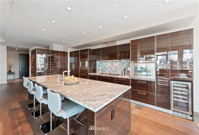 1920 4th, Seattle, Washington 98101, 3 Bedrooms Bedrooms, ,1 BathroomBathrooms,Residential,For Sale,ESCALA,4th,NWM1823729