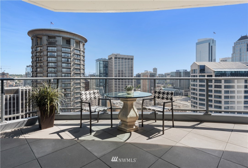 1920 4th, Seattle, Washington 98101, 3 Bedrooms Bedrooms, ,1 BathroomBathrooms,Residential,For Sale,ESCALA,4th,NWM1823729
