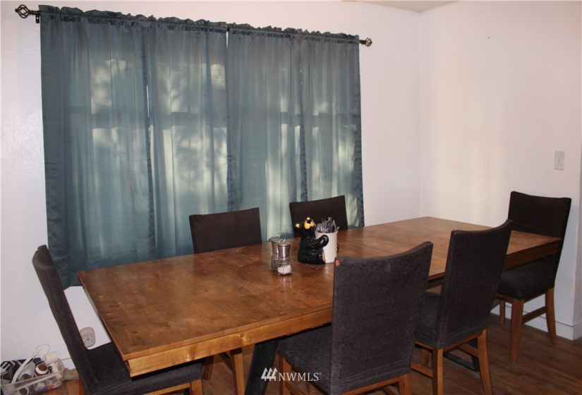 1803 Juniper, Oroville, Washington 98844, 5 Bedrooms Bedrooms, ,3 BathroomsBathrooms,Residential,For Sale,Juniper,NWM1824914