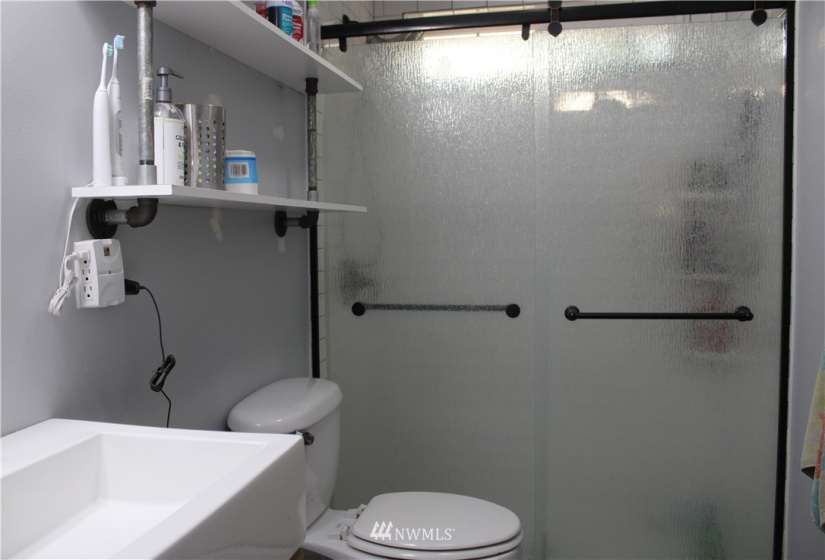 1803 Juniper, Oroville, Washington 98844, 5 Bedrooms Bedrooms, ,3 BathroomsBathrooms,Residential,For Sale,Juniper,NWM1824914