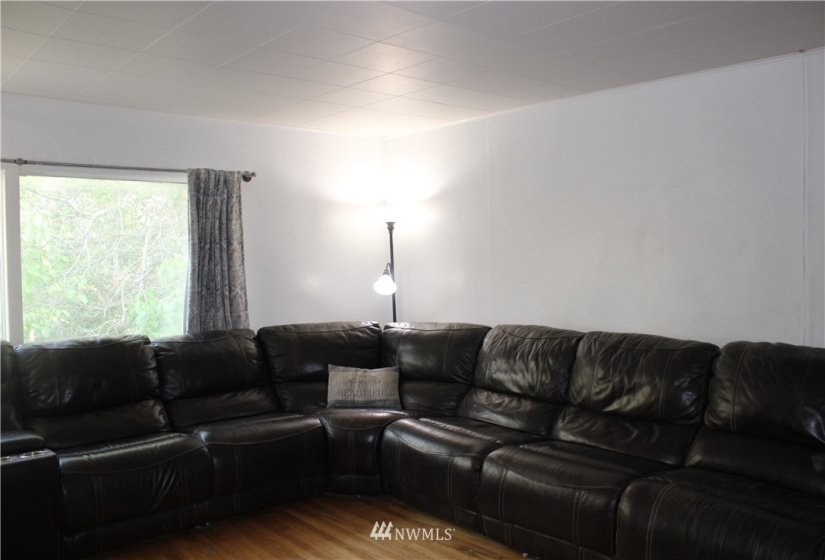 1803 Juniper, Oroville, Washington 98844, 5 Bedrooms Bedrooms, ,3 BathroomsBathrooms,Residential,For Sale,Juniper,NWM1824914