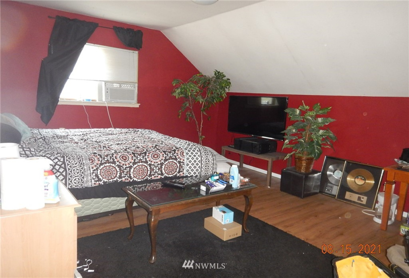 2122 Walnut, Everett, Washington 98201, ,Residential Income,For Sale,Walnut,NWM1825081