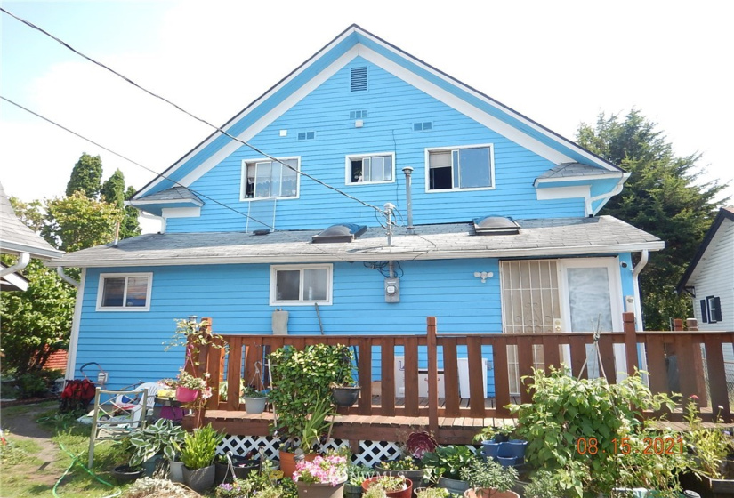 2122 Walnut, Everett, Washington 98201, ,Residential Income,For Sale,Walnut,NWM1825081