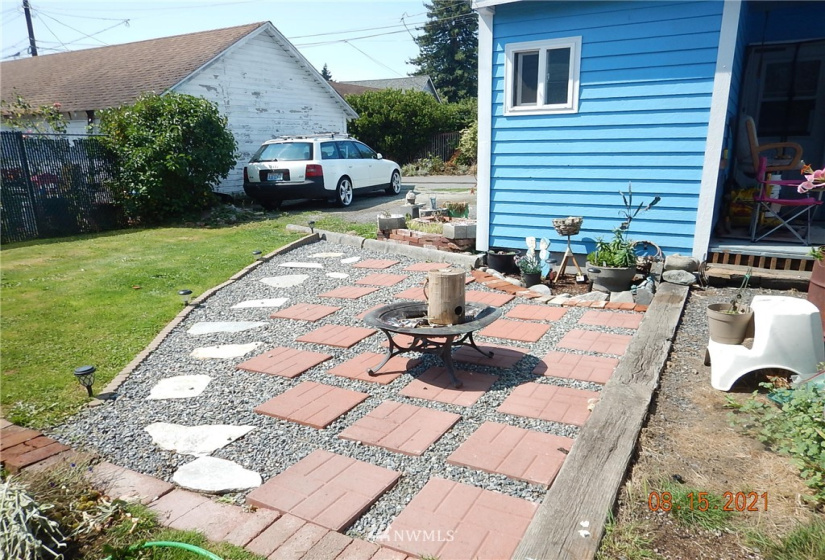 2122 Walnut, Everett, Washington 98201, ,Residential Income,For Sale,Walnut,NWM1825081