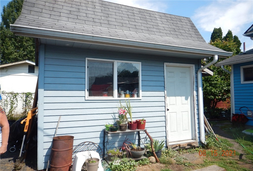 2122 Walnut, Everett, Washington 98201, ,Residential Income,For Sale,Walnut,NWM1825081