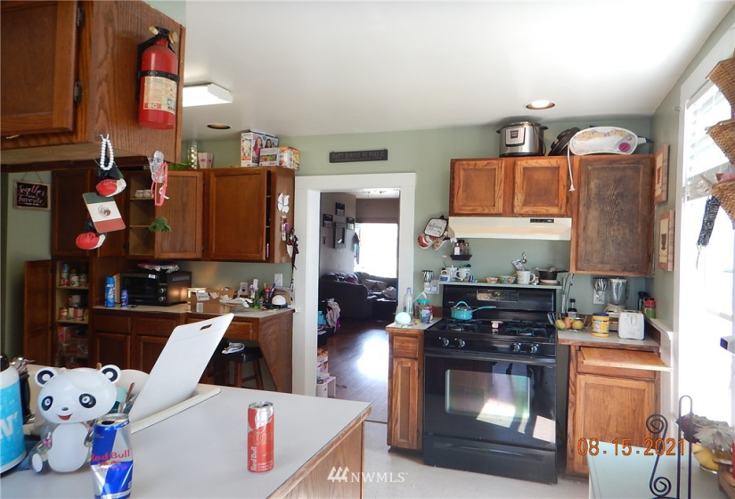 2122 Walnut, Everett, Washington 98201, ,Residential Income,For Sale,Walnut,NWM1825081