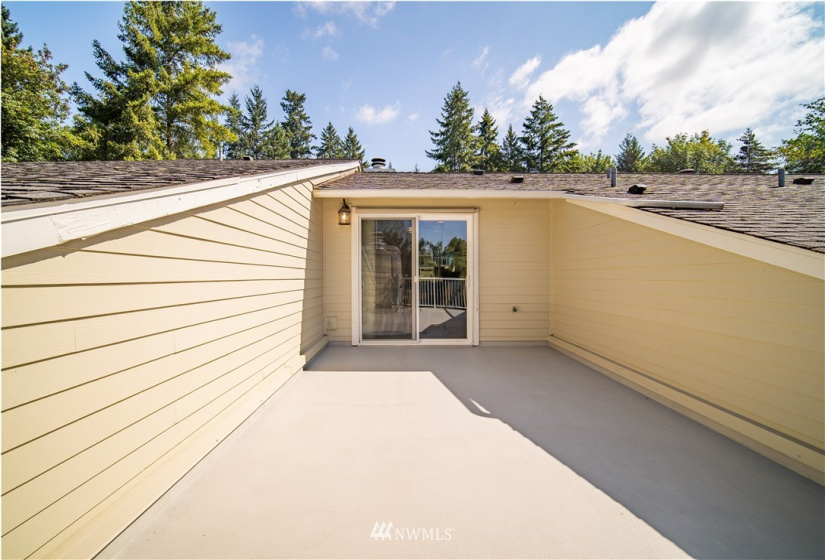 9474 Redmond Woodinville, Redmond, Washington 98052, 2 Bedrooms Bedrooms, ,1 BathroomBathrooms,Residential,For Sale,The Redwoods,Redmond Woodinville,NWM1823873