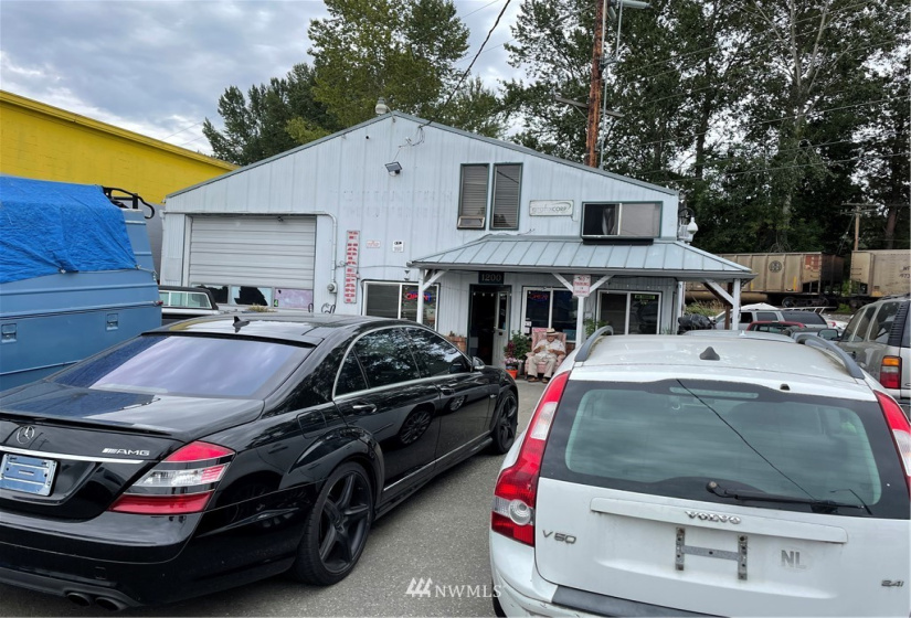1200 Riverside, Mount Vernon, Washington 98273, ,Commercial Sale,For Sale,Riverside,NWM1824602
