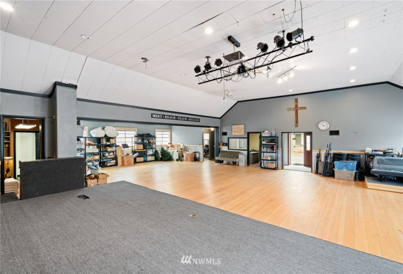 404 Elberta, Cashmere, Washington 98815, ,Commercial Sale,For Sale,Elberta,NWM1822278