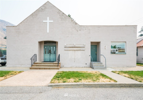 404 Elberta, Cashmere, Washington 98815, ,Commercial Sale,For Sale,Elberta,NWM1822278