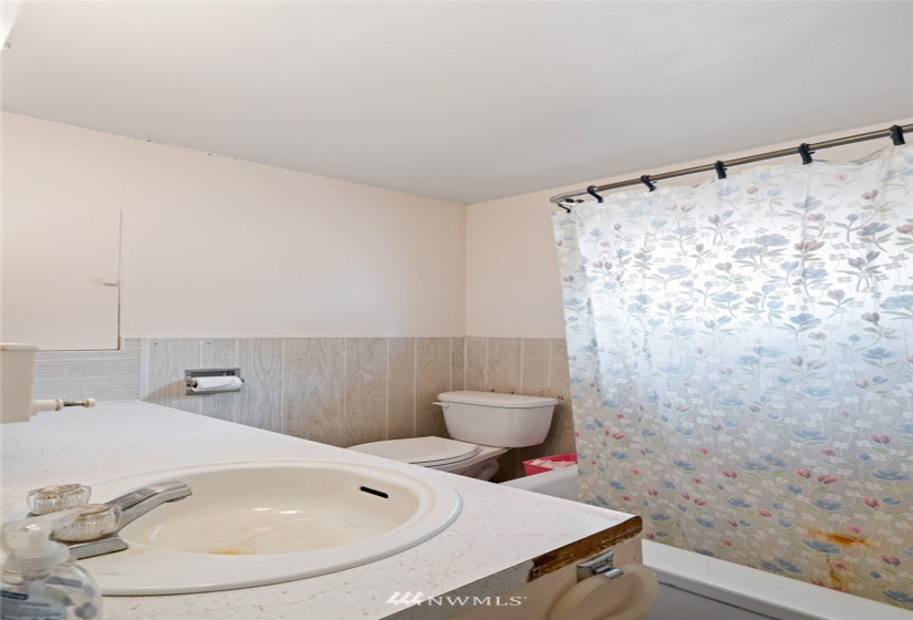 404 Elberta, Cashmere, Washington 98815, ,Commercial Sale,For Sale,Elberta,NWM1822278