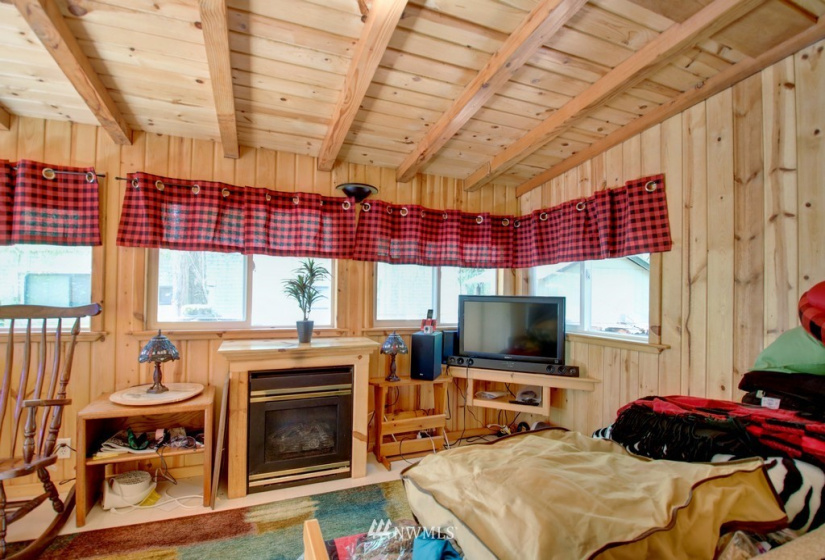 75 1 Goldrush, Deming, Washington 98244, 1 Bedroom Bedrooms, ,1 BathroomBathrooms,Residential,For Sale,Goldrush,NWM1825931