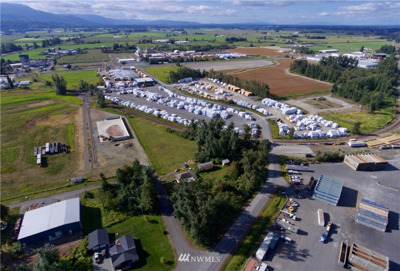 643 Locust, Sumas, Washington 98295, ,Commercial Sale,For Sale,Locust,NWM1825964