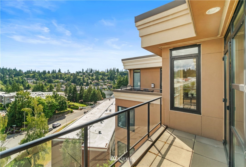10047 Main, Bellevue, Washington 98004, 2 Bedrooms Bedrooms, ,2 BathroomsBathrooms,Residential,For Sale,Astoria By The Bay,Main,NWM1821984