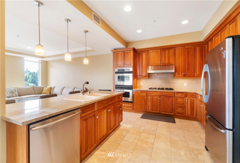 10047 Main, Bellevue, Washington 98004, 2 Bedrooms Bedrooms, ,2 BathroomsBathrooms,Residential,For Sale,Astoria By The Bay,Main,NWM1821984