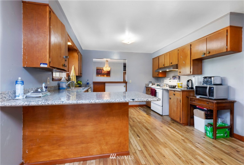 23436 28th, Des Moines, Washington 98198, 3 Bedrooms Bedrooms, ,1 BathroomBathrooms,Residential,For Sale,28th,NWM1823944