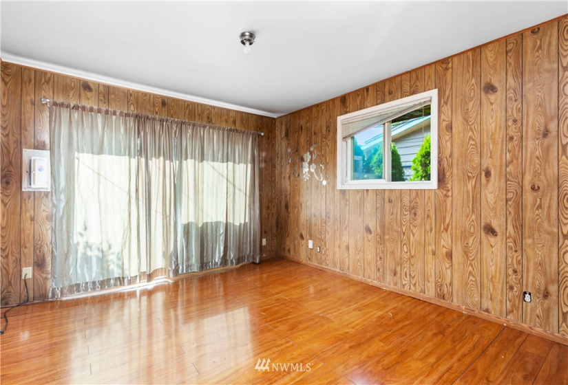 23436 28th, Des Moines, Washington 98198, 3 Bedrooms Bedrooms, ,1 BathroomBathrooms,Residential,For Sale,28th,NWM1823944