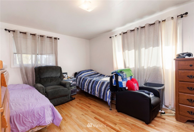 23436 28th, Des Moines, Washington 98198, 3 Bedrooms Bedrooms, ,1 BathroomBathrooms,Residential,For Sale,28th,NWM1823944