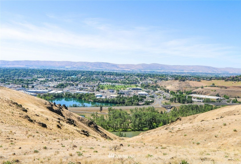 0 NNA Dwinell, Selah, Washington 98942, ,Land,For Sale,Dwinell,NWM1826550