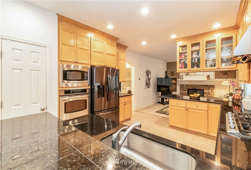 27309 8th, Sammamish, Washington 98075, 5 Bedrooms Bedrooms, ,2 BathroomsBathrooms,Residential,For Sale,8th,NWM1826591