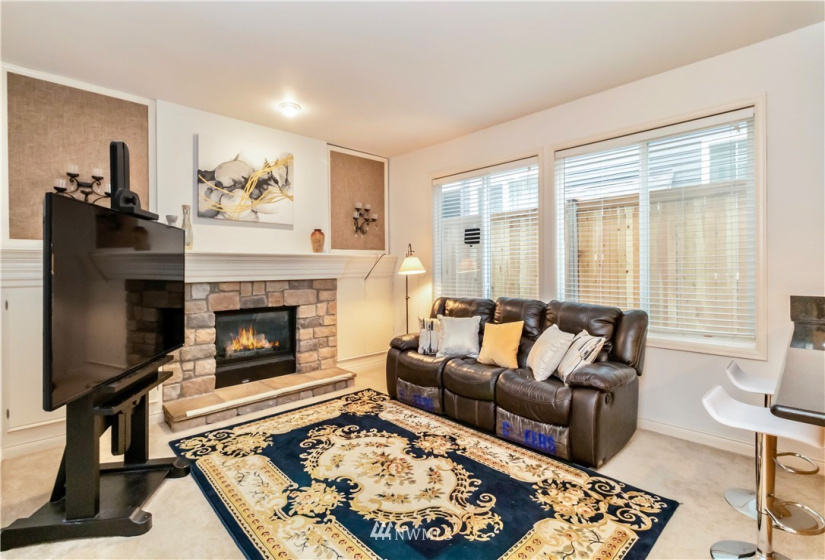 27309 8th, Sammamish, Washington 98075, 5 Bedrooms Bedrooms, ,2 BathroomsBathrooms,Residential,For Sale,8th,NWM1826591