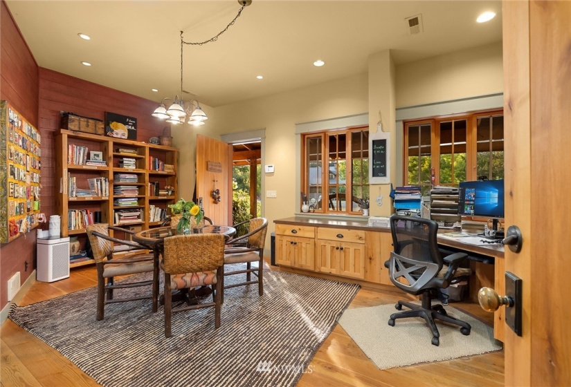 10821 Wacky Nut, Bainbridge Island, Washington 98110, 6 Bedrooms Bedrooms, ,4 BathroomsBathrooms,Residential,For Sale,Wacky Nut,NWM1822861