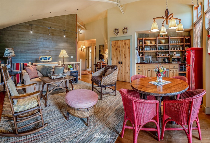 10821 Wacky Nut, Bainbridge Island, Washington 98110, 6 Bedrooms Bedrooms, ,4 BathroomsBathrooms,Residential,For Sale,Wacky Nut,NWM1822861