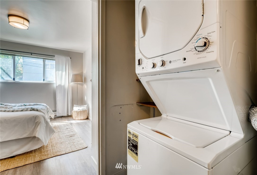 603 13th, Seattle, Washington 98102, 1 Bedroom Bedrooms, ,1 BathroomBathrooms,Residential,For Sale,Gleneagles,13th,NWM1824782