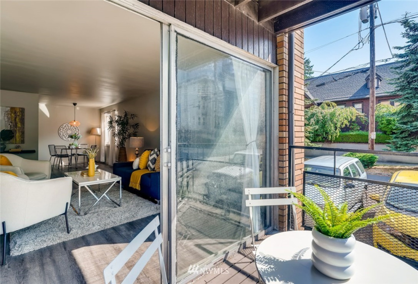 603 13th, Seattle, Washington 98102, 1 Bedroom Bedrooms, ,1 BathroomBathrooms,Residential,For Sale,Gleneagles,13th,NWM1824782