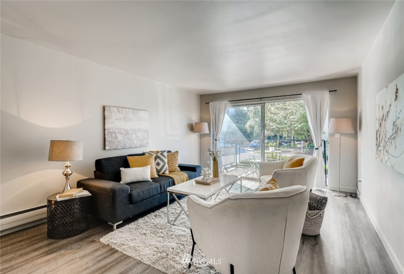 603 13th, Seattle, Washington 98102, 1 Bedroom Bedrooms, ,1 BathroomBathrooms,Residential,For Sale,Gleneagles,13th,NWM1824782