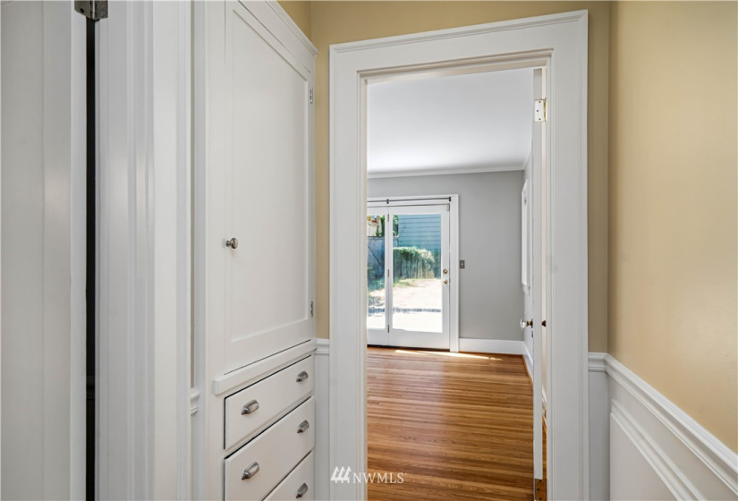 1012 G, Tacoma, Washington 98403, 3 Bedrooms Bedrooms, ,2 BathroomsBathrooms,Residential,For Sale,G,NWM1827260