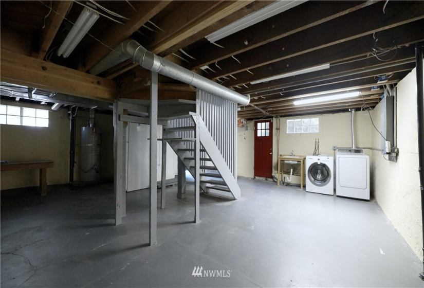 1012 G, Tacoma, Washington 98403, 3 Bedrooms Bedrooms, ,2 BathroomsBathrooms,Residential,For Sale,G,NWM1827260