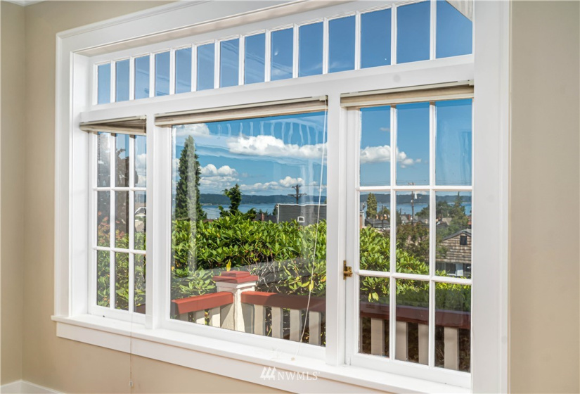 1012 G, Tacoma, Washington 98403, 3 Bedrooms Bedrooms, ,2 BathroomsBathrooms,Residential,For Sale,G,NWM1827260