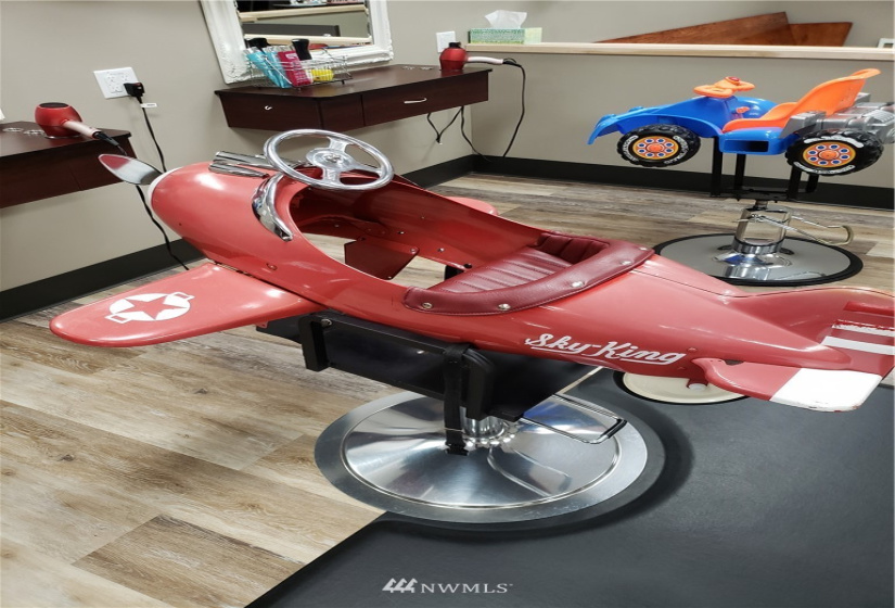 5400 Martin, Lacey, Washington 98516, ,Business Opportunity,For Sale,Martin,NWM1827453