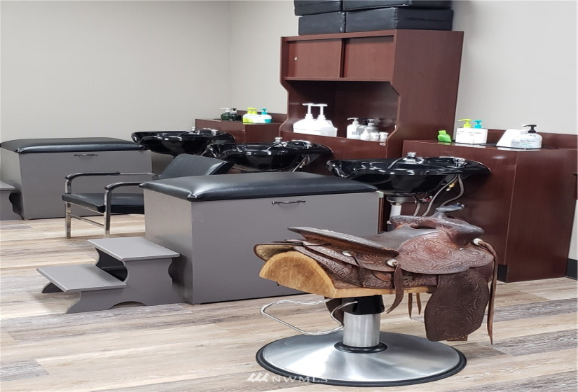 5400 Martin, Lacey, Washington 98516, ,Business Opportunity,For Sale,Martin,NWM1827453