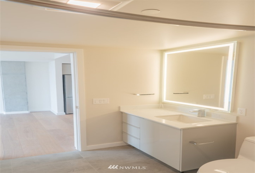 450 Main, Seattle, Washington 98104, 1 Bedroom Bedrooms, ,1 BathroomBathrooms,Residential Lease,For Rent,Main,NWM1827625