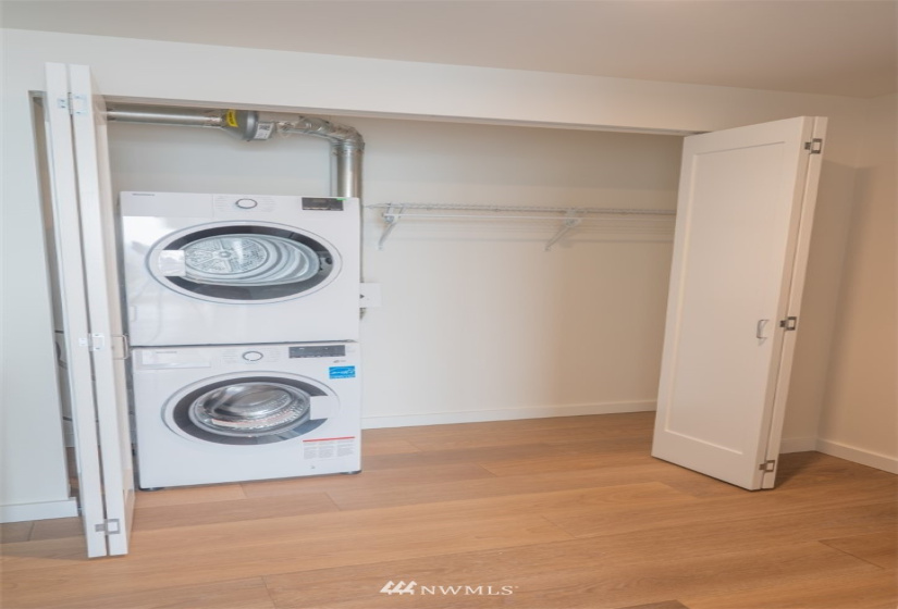 450 Main, Seattle, Washington 98104, 1 Bedroom Bedrooms, ,1 BathroomBathrooms,Residential Lease,For Rent,Main,NWM1827625